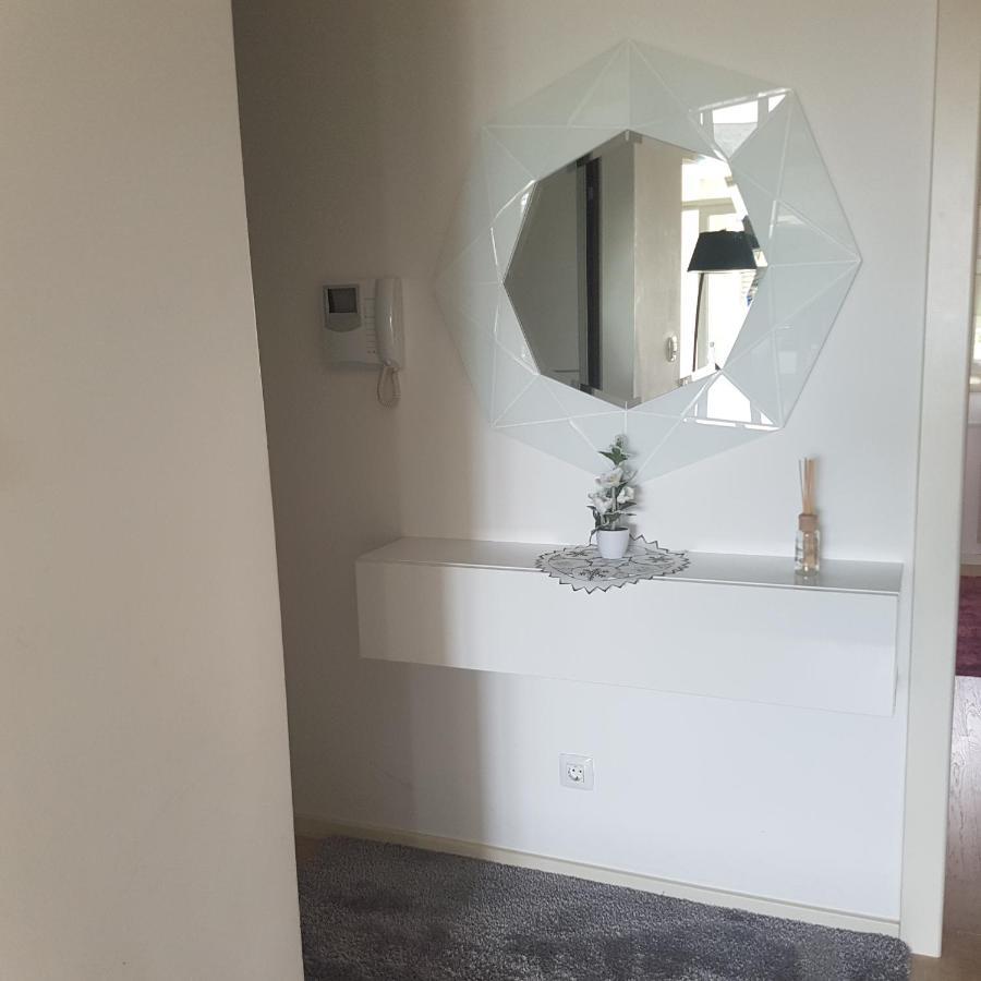Adela Apartments 3 Morska Vila Σπλιτ Εξωτερικό φωτογραφία