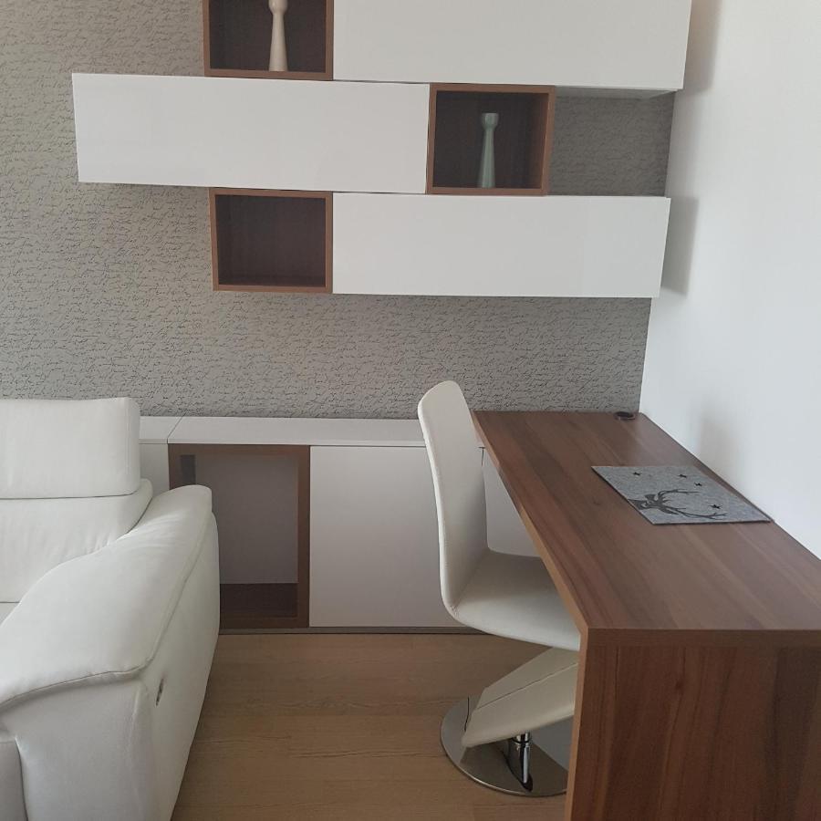 Adela Apartments 3 Morska Vila Σπλιτ Εξωτερικό φωτογραφία