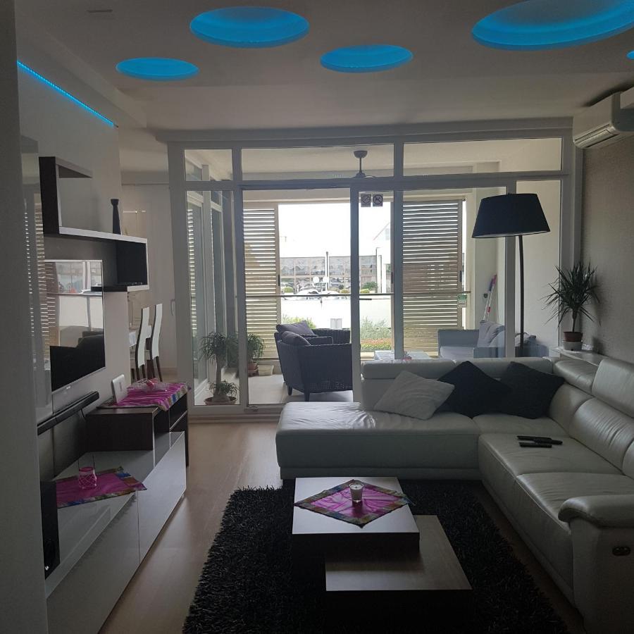 Adela Apartments 3 Morska Vila Σπλιτ Εξωτερικό φωτογραφία